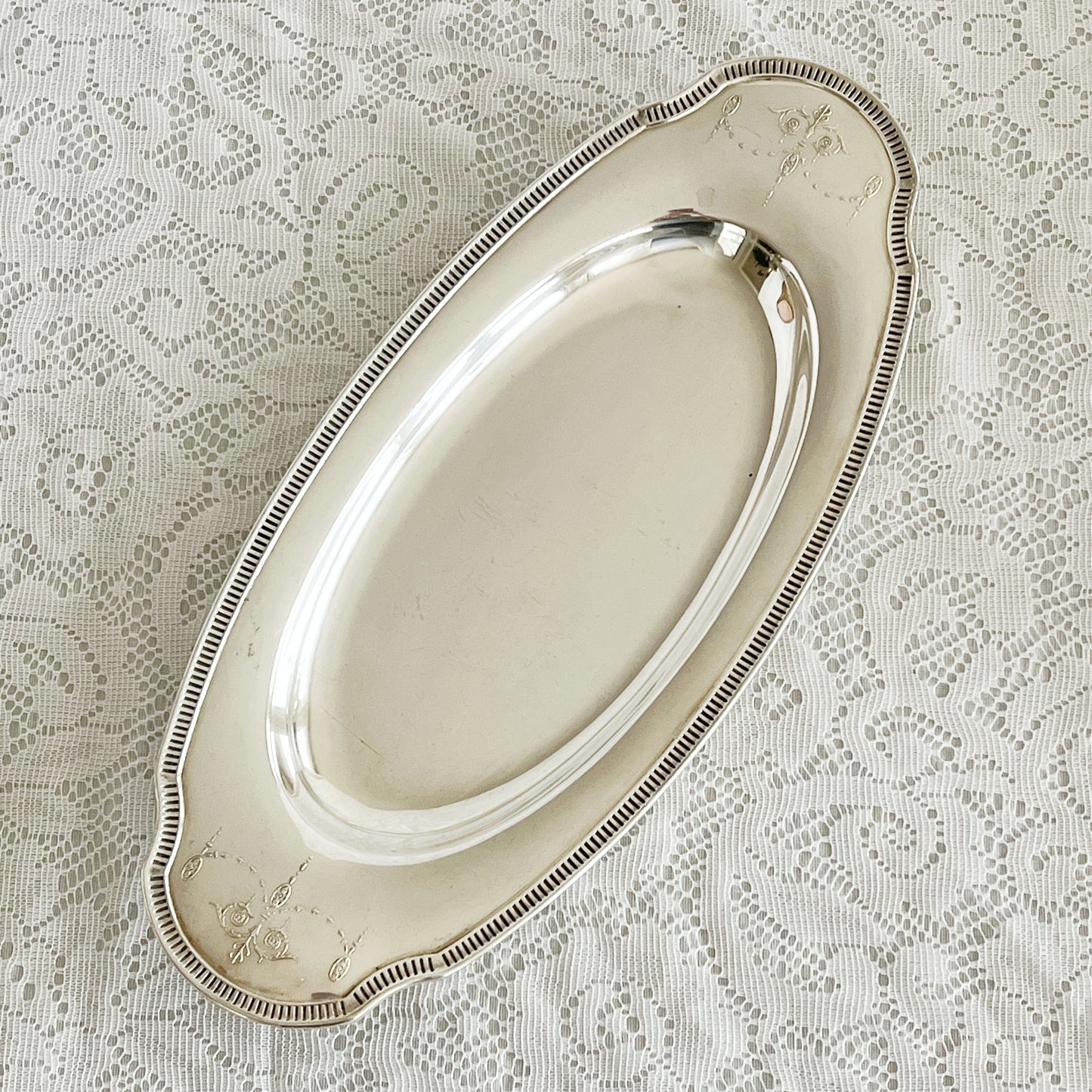 Antique Oneida Silver-Plated Serving Tray