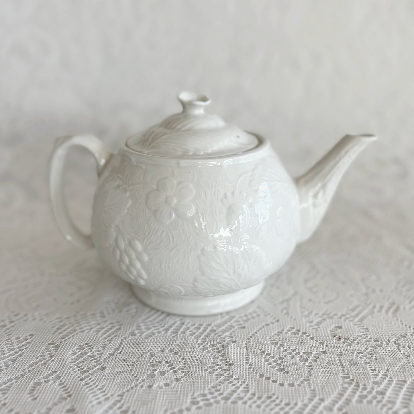 Vintage Burgess & Leigh Strawberry and Grape Leaf Davenport Teapot with Lid
