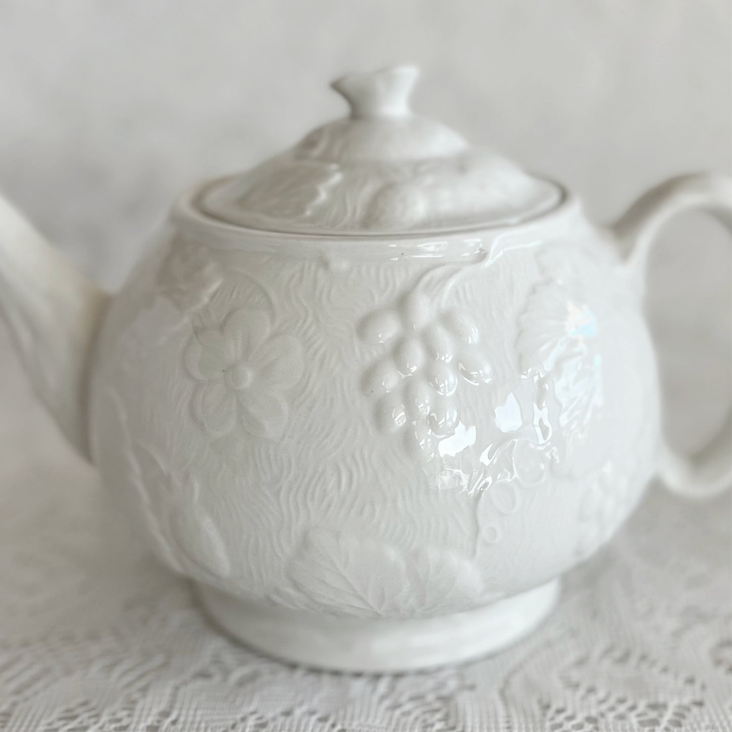 Vintage Burgess & Leigh Strawberry and Grape Leaf Davenport Teapot with Lid