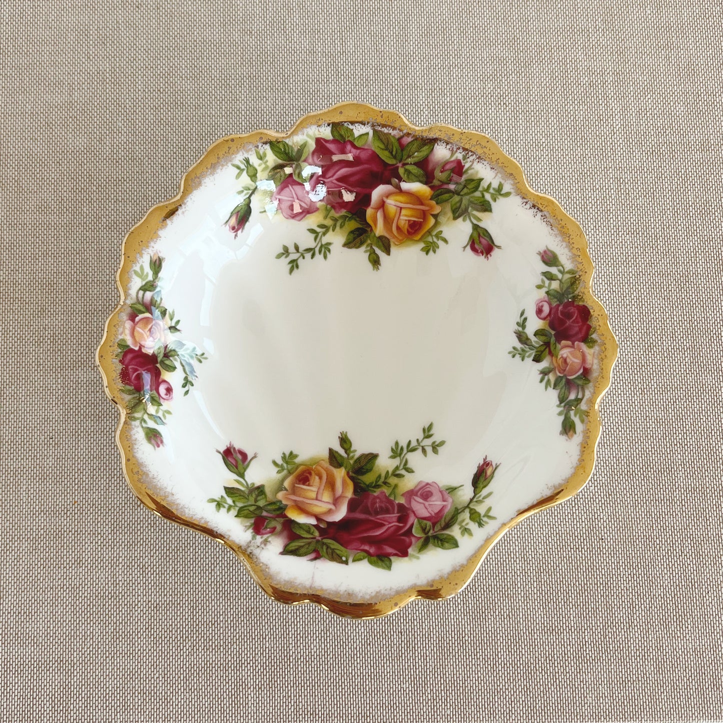 Vintage Royal Albert Old Country Roses Berry Bowl